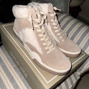 Dolce Vita Women's Cream High-Top Sneakers